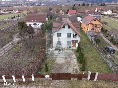 Casa/Villa, 5 camere, singur în curte, 960 mp teren- zona Tarlungeni