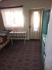 Vand casa in gruiu lipia cu teren de 900 mp la strada asfaltata toate