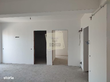 Apartament cu 3 camere etaj 2 balcon si parcare pe Doamna Stanca
