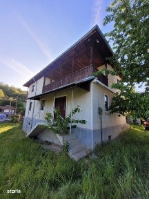 Vand casa cu teren comuna Ionesti Valcea