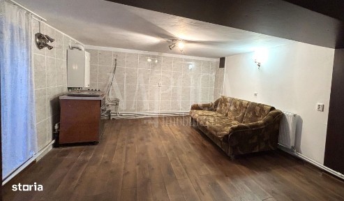 Casa 6 camere de vanzare in Feleacu