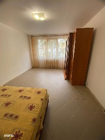 Garsoniera spatioasa cu CENTRALA,mobilata utilata,zona Narcisa