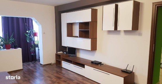 Apartament 3 camere, 2 bai, 2 parcari, et2/4-zona Noua