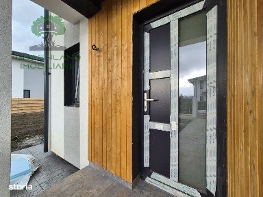 CASA P+E cu 4 cam, 2 bai, teren 500mp, langa LAC Ciurbesti-MIROSLAVA