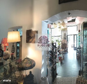 O Locație cu Istorie și Eleganță - În Centru, Pentru Afaceri Distincte