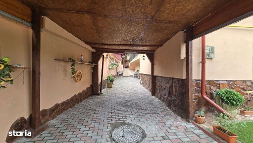 Casă cochetă pe Moșnei