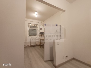 Apartament 3 camere Decomndat RENOVAT- vis-a-vis de Palas Mall