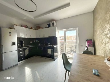 Vindem vila in Mamaia Nord