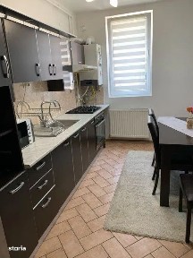 Apartament de 2 camere decomandate, etaj intermediar, strada Eroilor