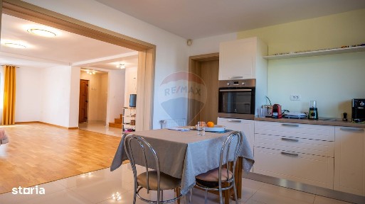 Vanzare vila deosebita cu 4 camere, Branesti - Autostrada Soarelui