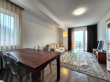 Apartament cu 3 camere inconjurat de padure, zona AFI Mall