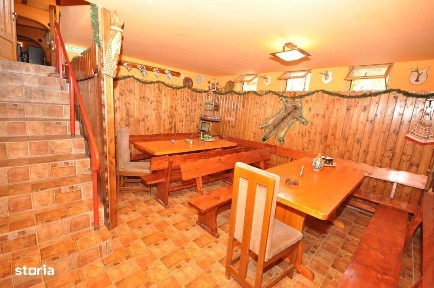 Hotel / Pensiune, 12 camere, 905mp, zona Noua