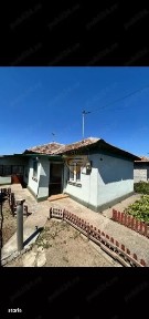 Casa batraneasca Palazu Mare, S.U 60 mp, teren 500 mp, canalizare si g