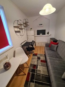 Micuta si cocheta Complex 220 euro