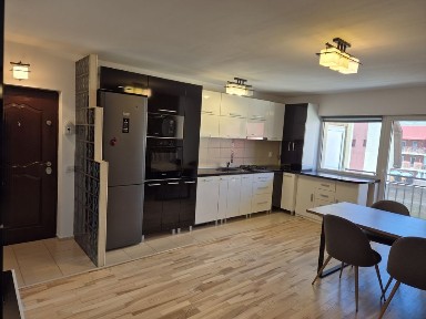 Apartament 2 camere de închiriat