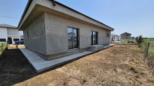 De vanzare teren + casa pe structura metalica la gri - Com. Berceni