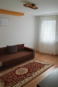 De inchiriat superb apartament cu 3 camere cu boxa subsol-loc parcare