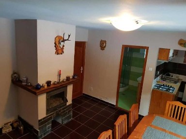 Vând sau schimb cabana in Lunca Bradului, valea Sălard