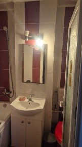 Închiriez apartament cu două camere