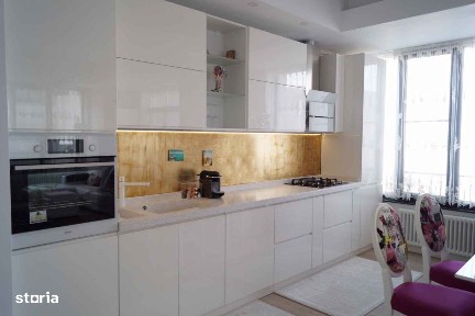 Garsoniera decomandata, metrou Berceni