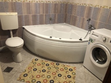 PF Închiriez ap,parter inalt,2 camere,str. Mihai Românul, nr.5