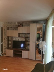 Inchiriez garsionera