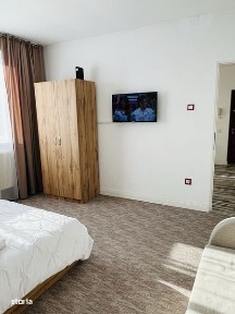 Inchiriez garsoniera in Petrosani, str. Unirii