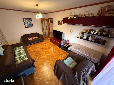 Central, str. Moldovei - Ap. 4 camere, et. III, decomandat