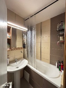 Apartament 2 camere, 50 mp, etaj 4 acoperit, zona Crișan 60.000 Euro