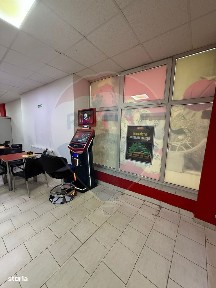 Spațiu comercial de 60mp de închiriat în zona Rovine