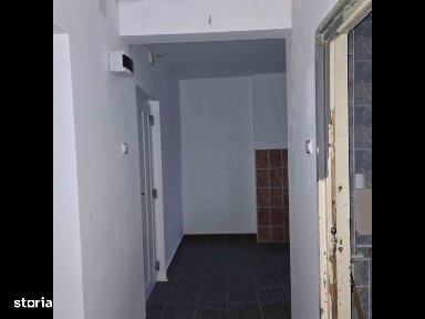 Urgent apartament Călan.