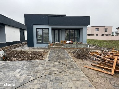 Vila deosebita in Strejnicu