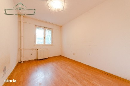 Garsoniera CF3, zona Boul Rosu, Arad