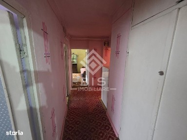 Apartament 2 camere decomandate