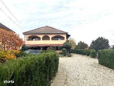 Apartament cu 3 camere in Vila | Curte si gradina | Aproape de oras