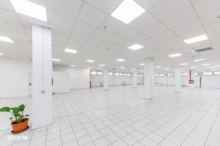 Spatiu comercial 600 mp in Centrul Comercial Kapa la etaj, Comision 0