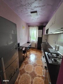 Inchiriez apartament 2 camere zona Aleea Steaza