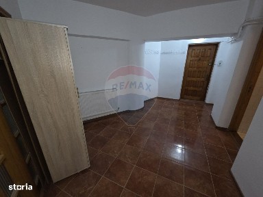 Garsoniera parter, strada 8 Martie