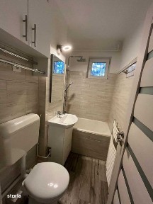 Vand Apartament cu 2 camere Dambu, complet renovat, imediat ocupabil.