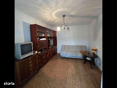 Urgent garsonieră Deva.