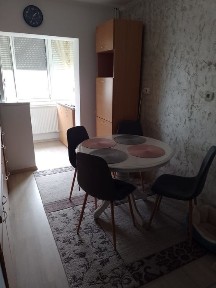 Apartament de vanzare decomandat, strada Moldovei