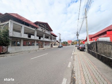 Investitie ideala - Cladire cu Spatiul Comercial la Parter, Teren 845