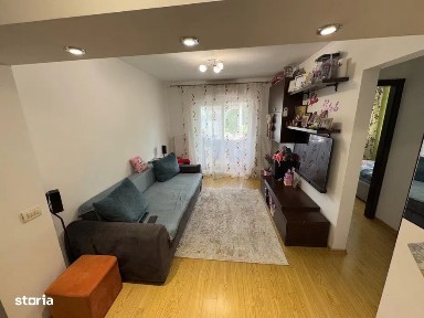 Apartament 3 camere semidecomandat-zona inel II