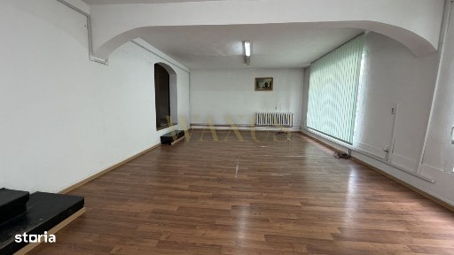 Spatiu comercial, zona centrala, pretabil birouri