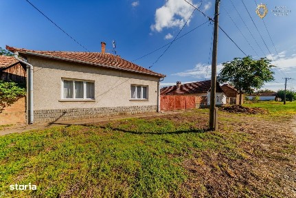 Casa 4 camere de Vanzare