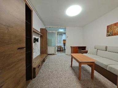 Inchiriem Garsoniera Mobilata, 24 Mp, Semidecomandata, Tractorul