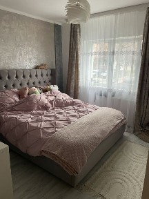 Apartament cu trei camere la parter