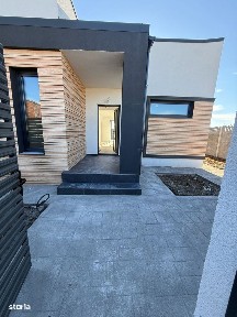 4 camere 2 bai 371 mp teren