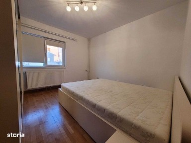 Inchiriez apartament 3 camere in Bucovina, centrala proprie, Mall