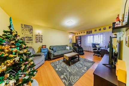 Apartament 4 camere, decomandat, etaj 2, Micalaca, str Fratiei